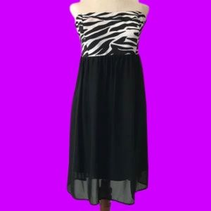 NWT Torrid black and white women’s dress Size 0